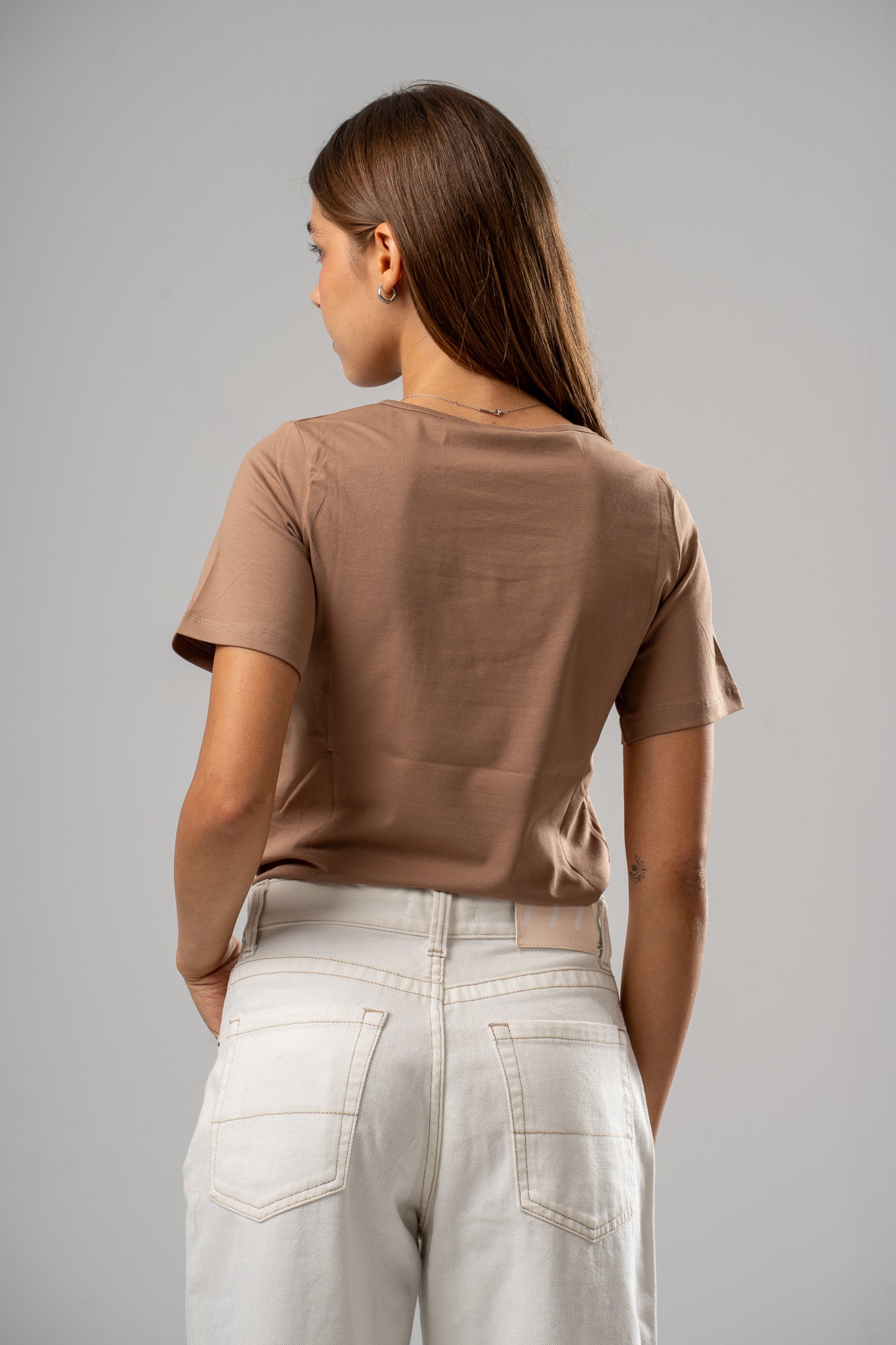 Basic Scoop Neck T-Shirt